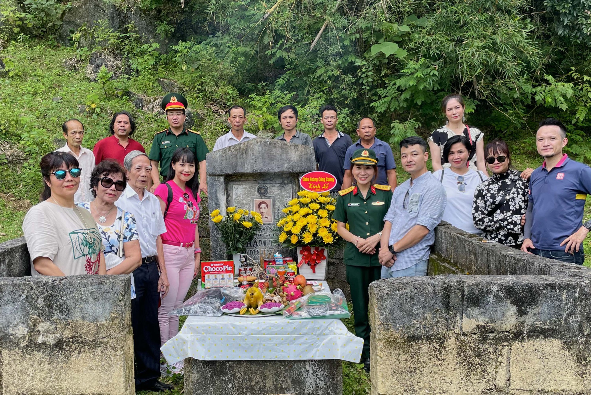 Ra mắt quỹ “Học bổng Thâm Tâm” tại tỉnh Cao Bằng, cùng 30 suất quà được trao tặng - Ảnh 4.