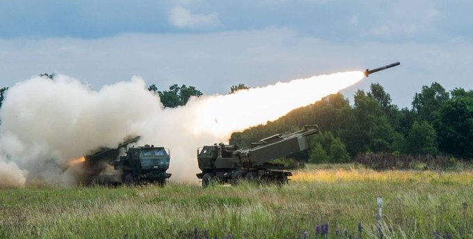 Nga tuyên bố tiêu diệt 1 nửa số siêu pháo HIMARS của Ukraine, Kiev gây thiệt hại nặng cho Nga ở Kherson - Ảnh 1.