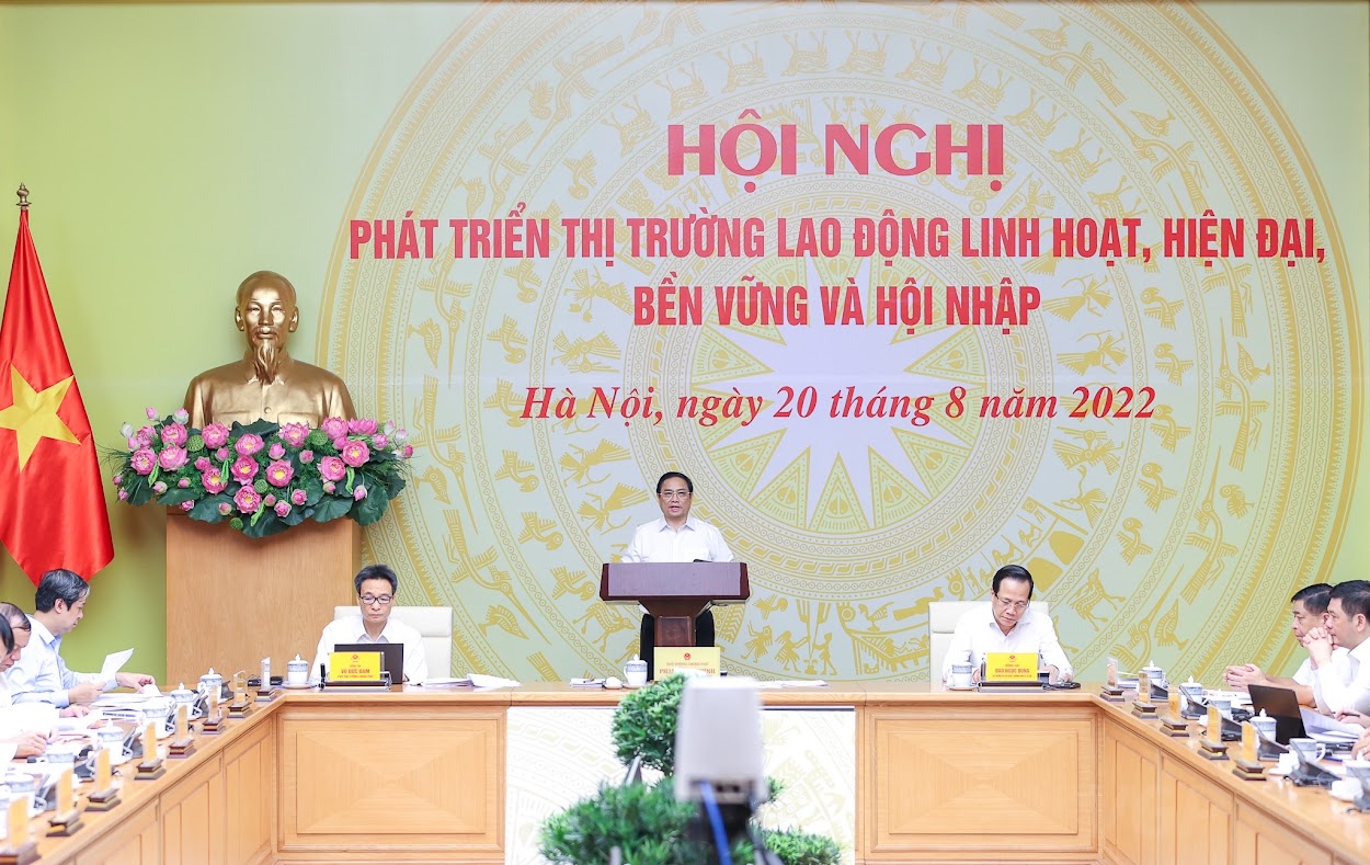 TỔNG THUẬT: Thủ tướng lắng nghe 'hiến kế' phát triển thị trường lao động linh hoạt, hiện đại, bền vững và hội nhập - Ảnh 1.