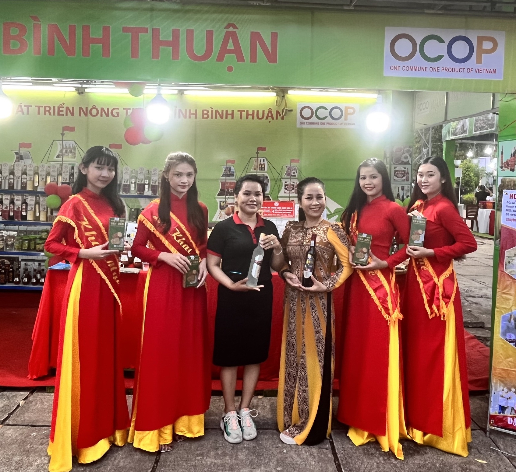 Bình Thuận: Nhiều sản phẩm OCOP công nghiệp nông thôn đã khẳng định thương hiệu, uy tín trên thị trường - Ảnh 2.