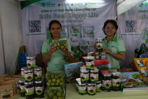 Ninh Thuận: Hàng trăm nông sản tiêu biểu “khoe sắc-đọ dáng” tại hội chợ triển lãm hàng công nghiệp nông thôn tiêu biểu 2022 - Ảnh 5.