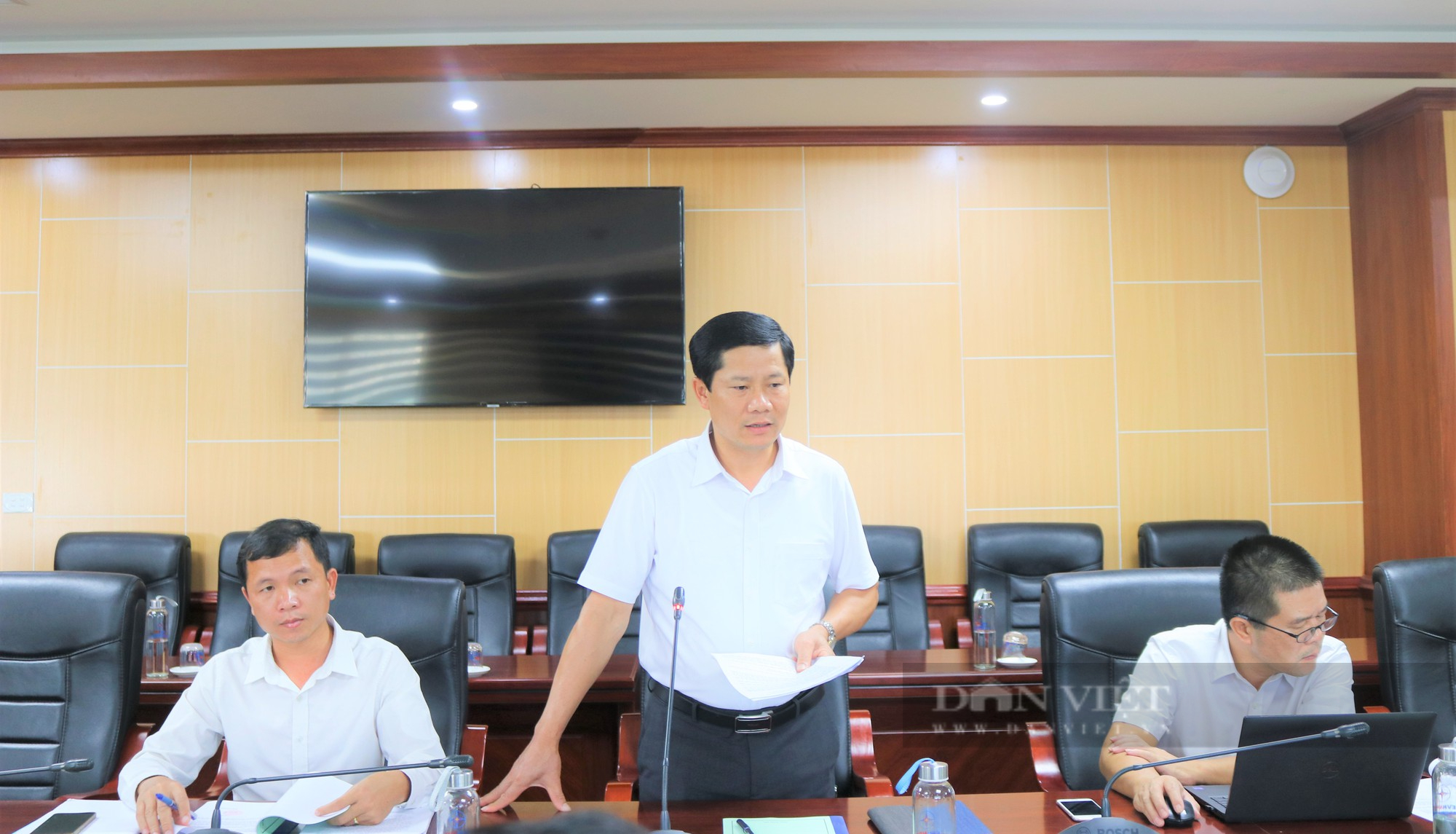 Ông Lê Quang Thái - Phó Tổng Giám đốc EVNNPC kiểm tra tiến độ các dự án 110kV trên địa bàn tỉnh Nghệ An - Ảnh 2.