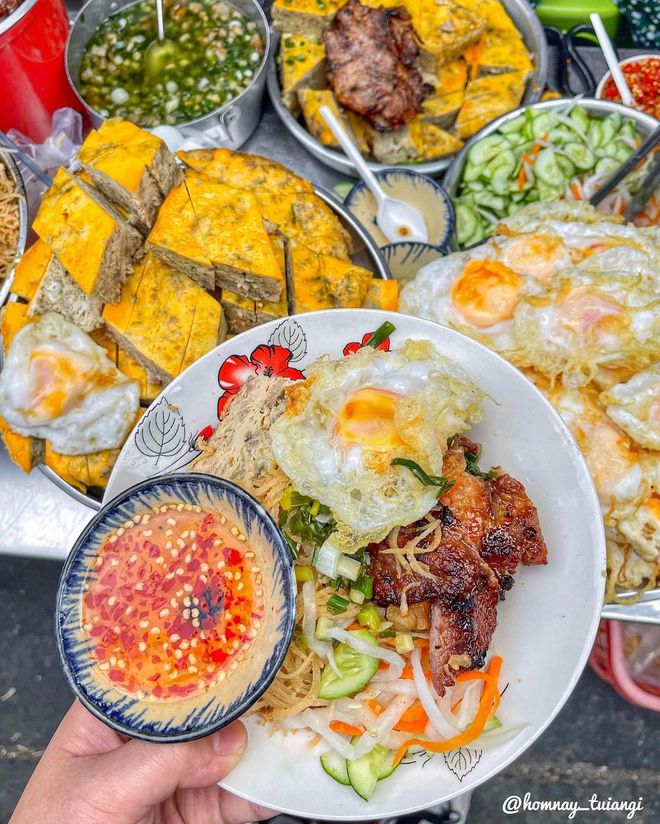Việt Nam có 8 món ăn được báo nước ngoài khen ngợi: Toàn đặc sản đến khách Tây phải “nghiện” - Ảnh 11.