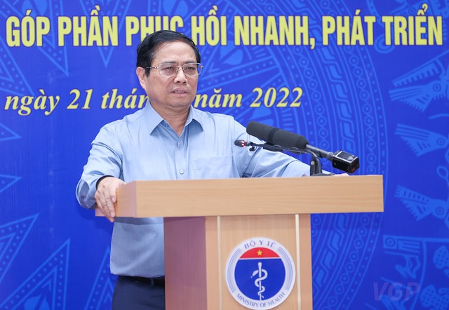 Thủ tướng Phạm Minh Chính: Khó khăn, thách thức cũng là cơ hội lớn để đổi mới của ngành y tế - Ảnh 1.