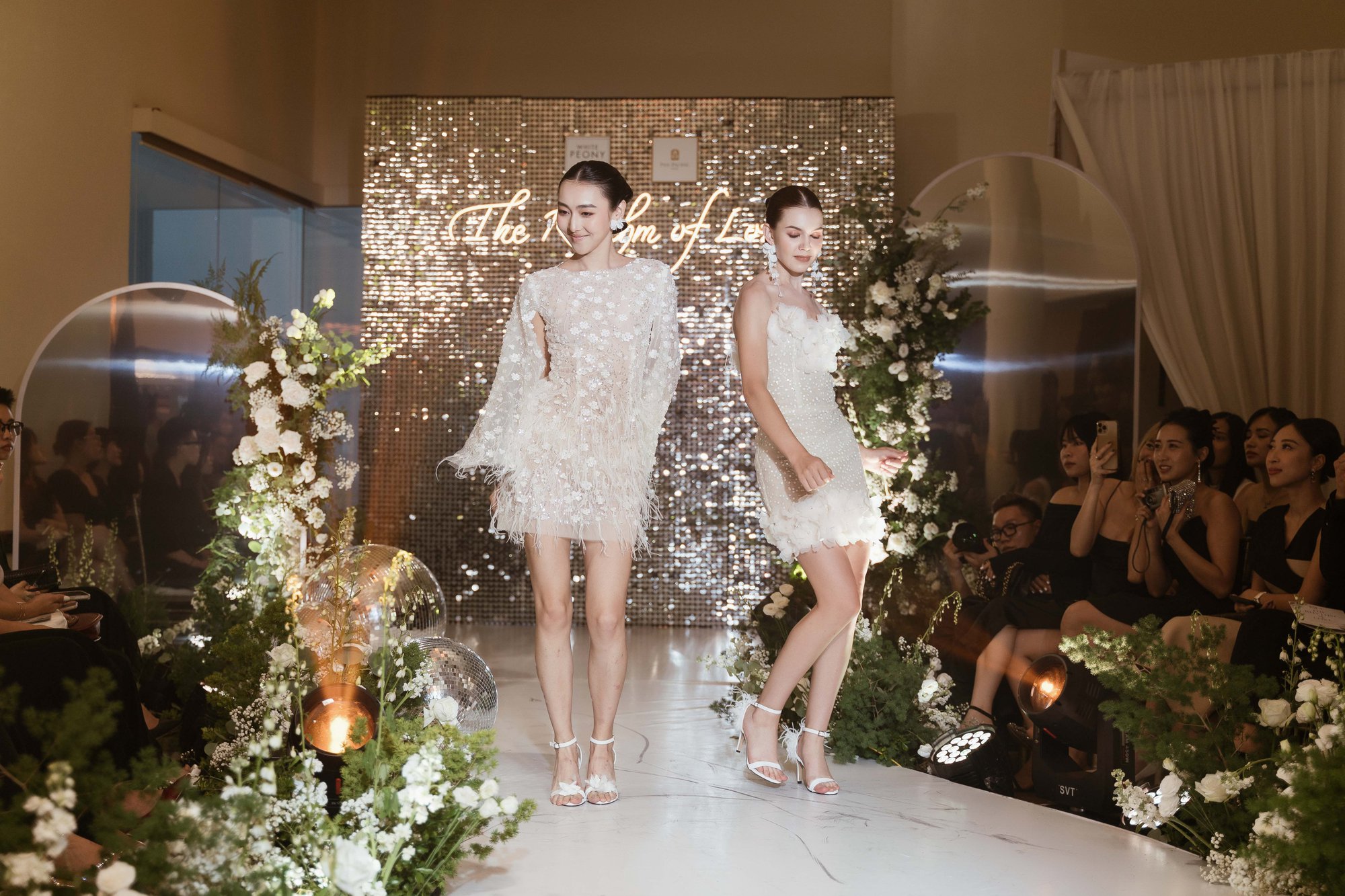 White Peony Bridal ra mắt bộ sưu tập áo cưới tiệc &quot;hậu lễ&quot;, xu hướng mới trong ngành áo cưới Việt Nam - Ảnh 8.
