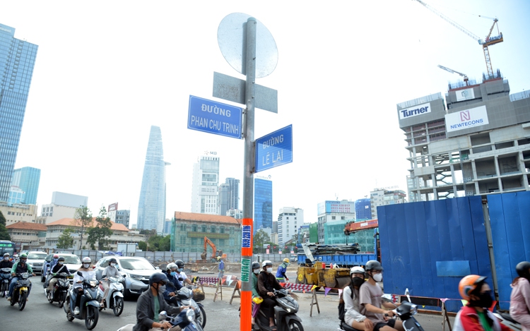 TP Hồ Chí Minh: Đường Lê Lợi dần lộ diện sau 8 năm rào chắn thi công metro