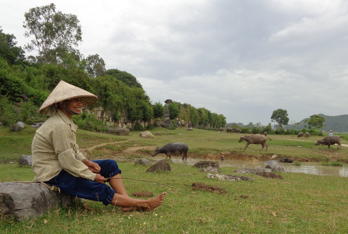 Ngỡ ngàng trước cảnh thanh bình ở di sản Thành nhà Hồ - Ảnh 11.