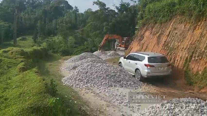 Hành trình vượt gần 400Km mang quà về với người dân, học sinh Hà Giang - Ảnh 1.