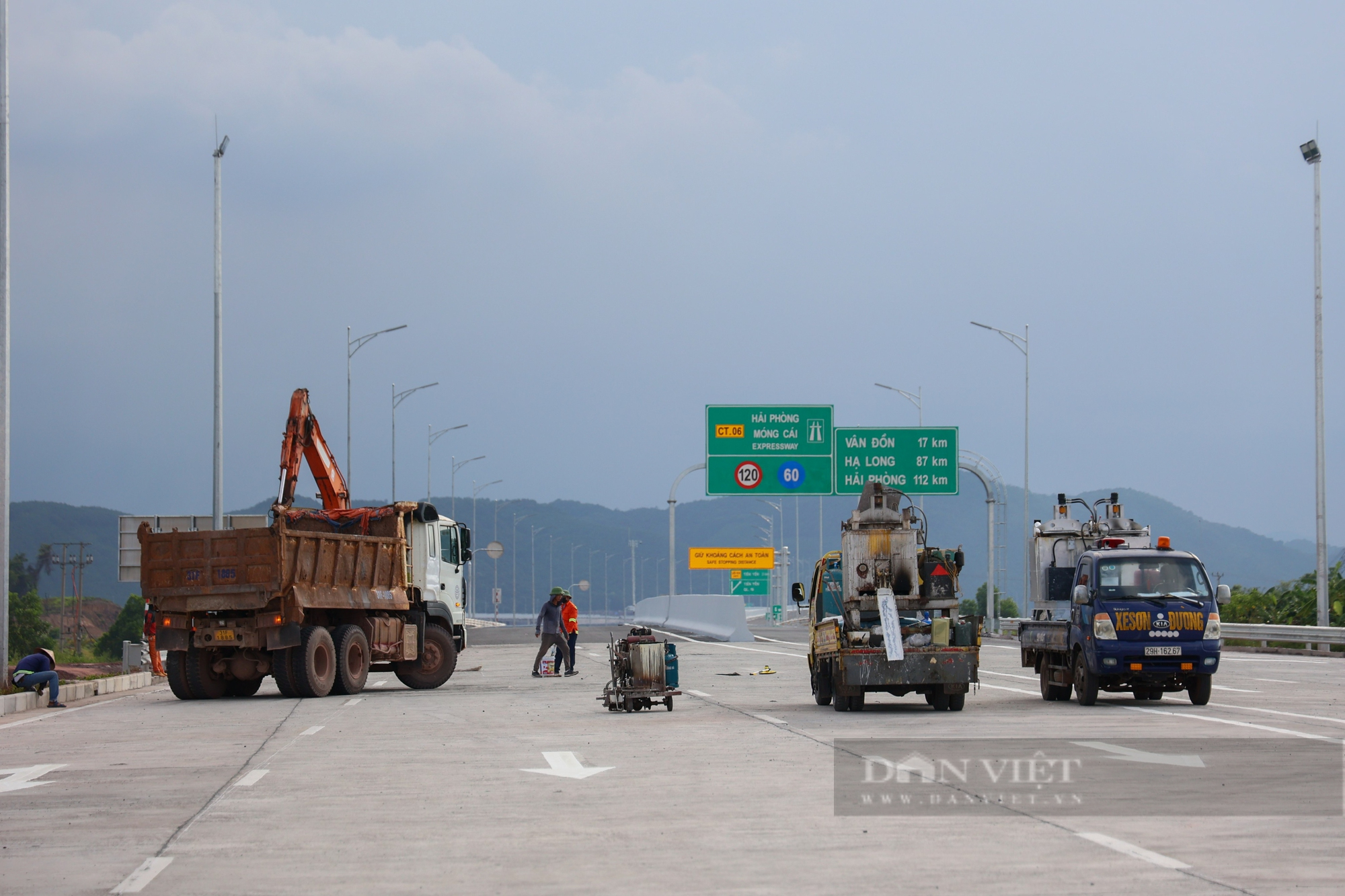 Toàn cảnh cao tốc Vân Đồn - Móng Cái nhìn từ trên cao trước ngày khánh thành - Ảnh 7.