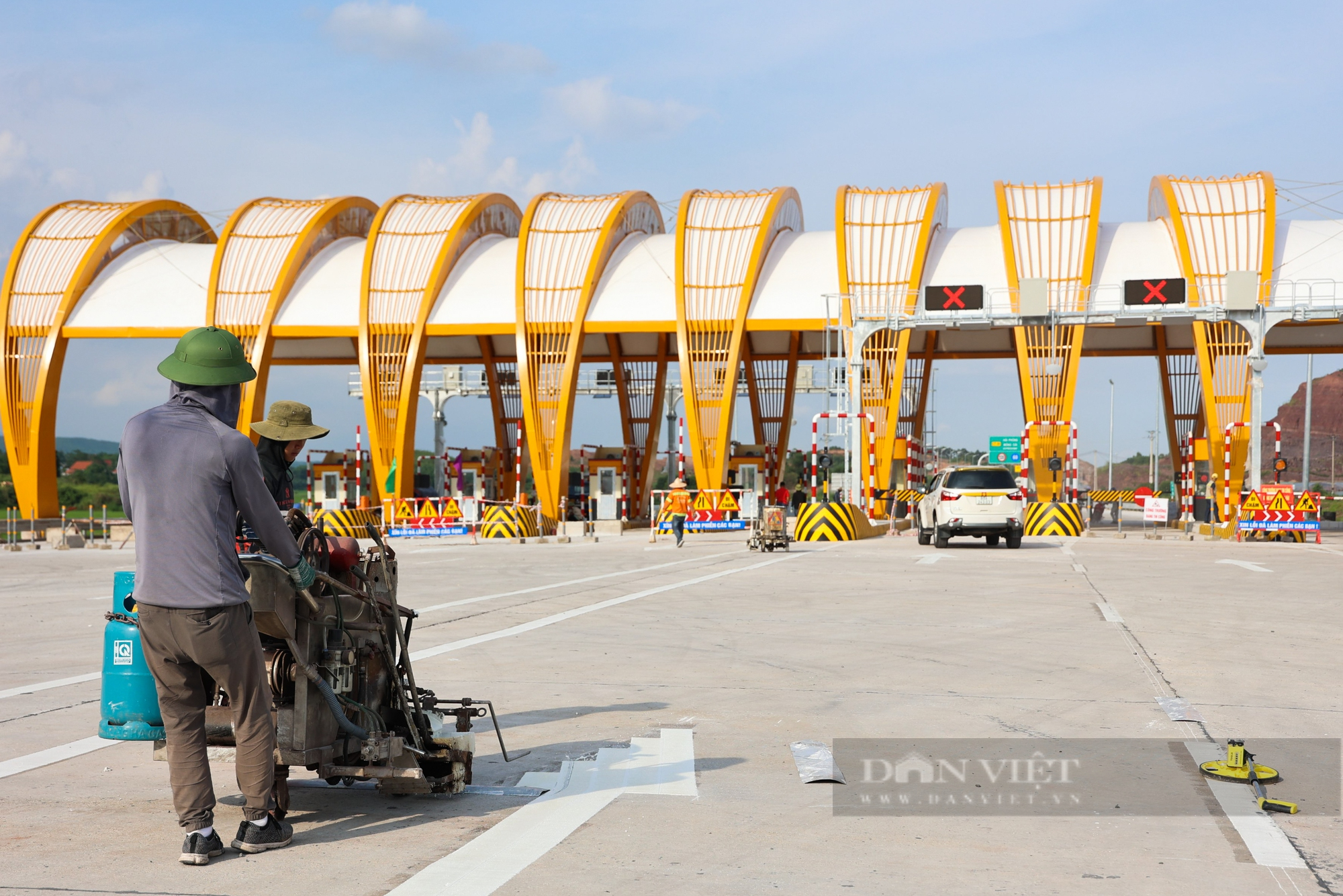 Toàn cảnh cao tốc Vân Đồn - Móng Cái nhìn từ trên cao trước ngày khánh thành - Ảnh 6.