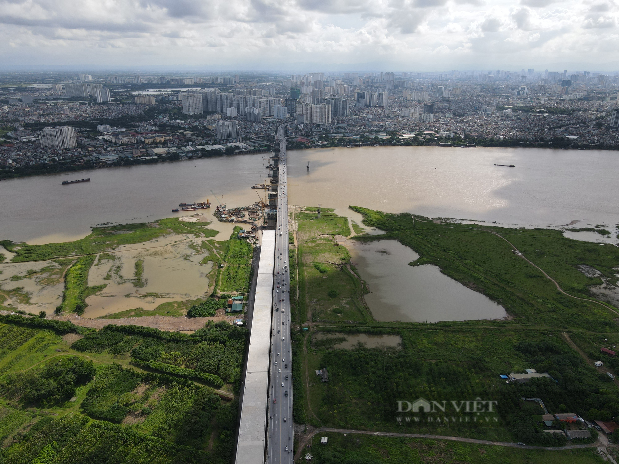 Diện mạo mới của cầu Vĩnh Tuy 2 có giá hơn 2.500 tỷ đồng  - Ảnh 10.