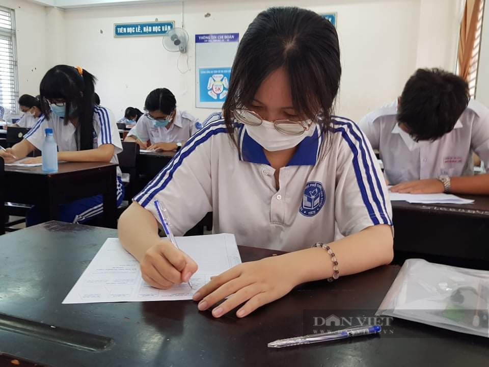 Các trường ở Hà Nội dành phần lớn chỉ tiêu cho xét điểm thi tốt nghiệp THPT 2022 - Ảnh 1.