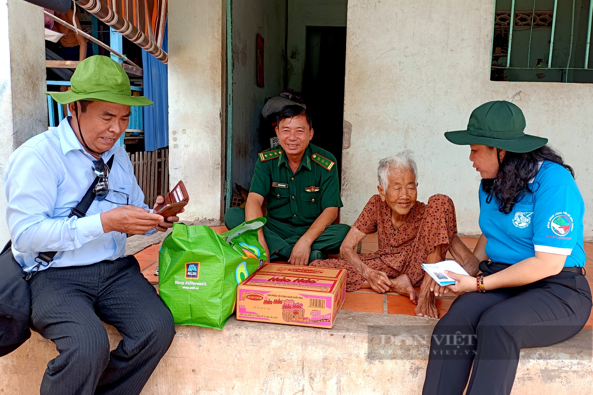 Hàng loạt hoạt động ý nghĩa hướng về biên giới An Giang - Ảnh 2.