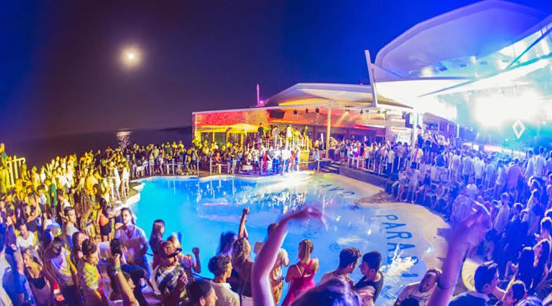 Hy Lạp: Đảo tiệc tùng ăn chơi không có ranh giới giữa ngày và đêm - Ảnh 4.