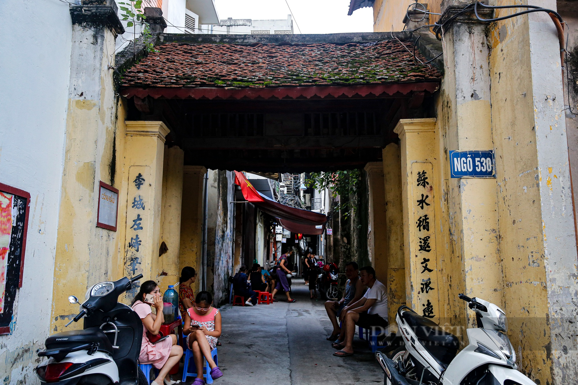 Trầm trồ con phố nhiều cổng, đình làng nhất Hà Nội - Ảnh 8.