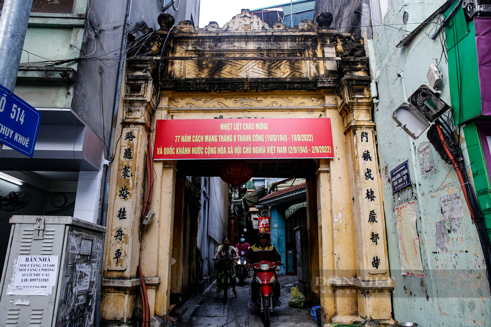 Trầm trồ con phố nhiều cổng, đình làng nhất Hà Nội - Ảnh 9.