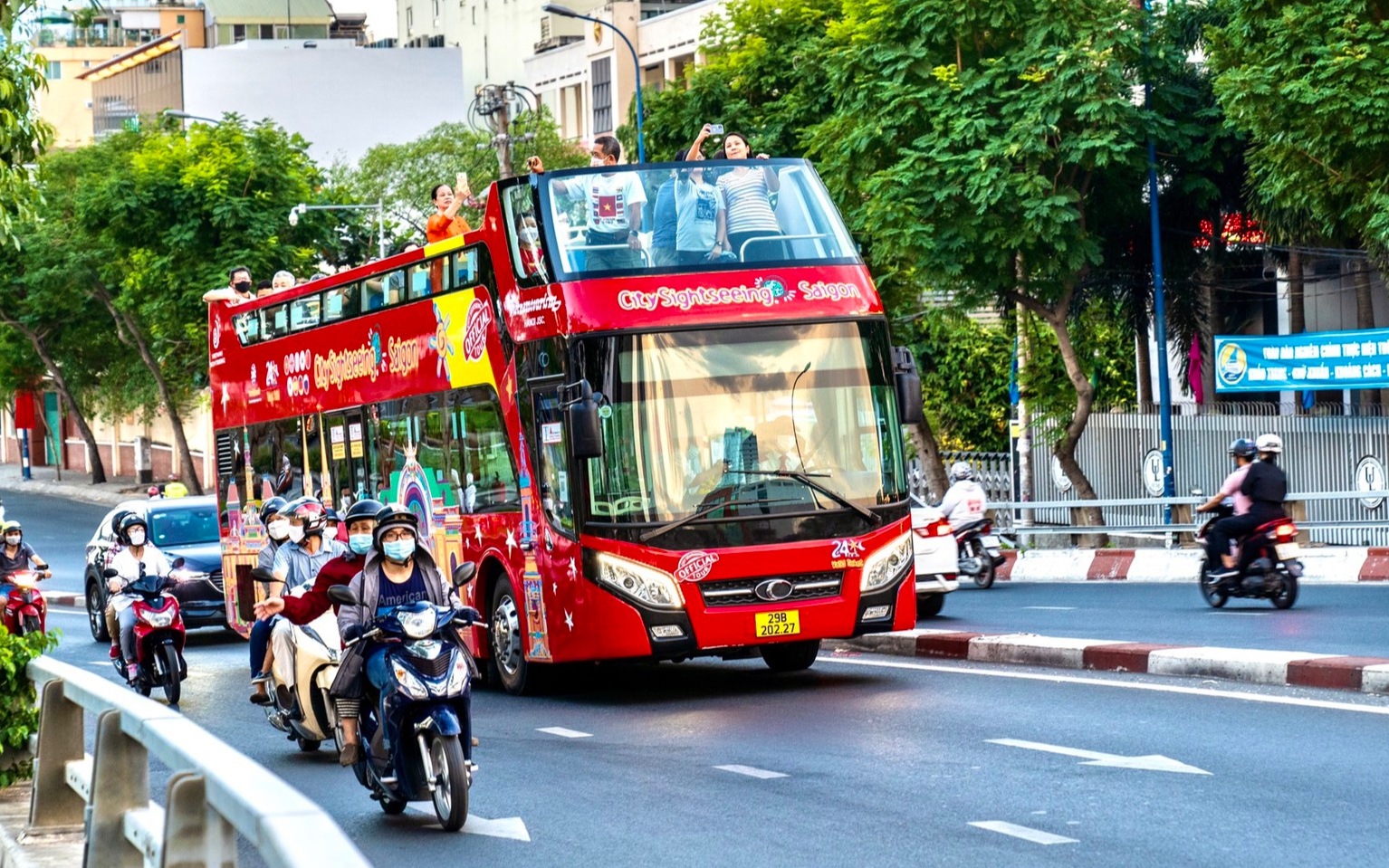 Du lịch TP.HCM dịp lễ 2/9: Đi city tour khám phá Sài Gòn - Gia Định - Chợ Lớn