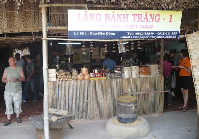 Hợp tác xã làng nghề bánh tráng Phú Hòa Đông, đẩy mạnh xuất khẩu  - Ảnh 1.
