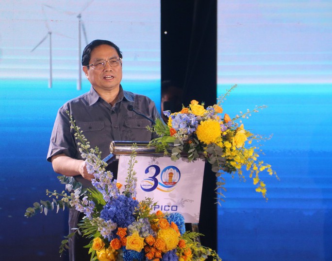 Thủ tướng Phạm Minh Chính Thủ tướng Phạm Minh Chính nhấn nút khởi công khu công nghiệp ở Bình Thuận  - Ảnh 1.