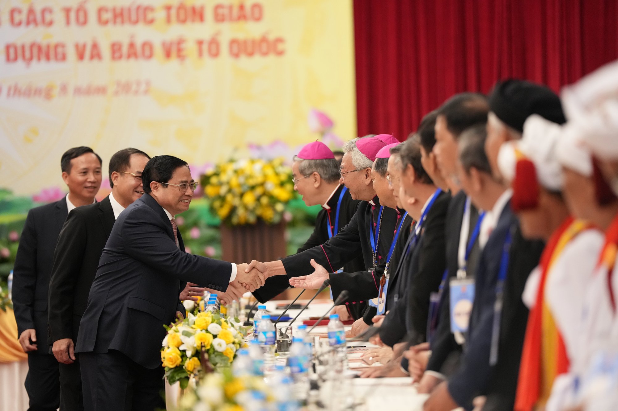Thủ tướng Phạm Minh Chính: &quot;Tốt đời đẹp đạo&quot; là kim chỉ nam hành động của các tôn giáo - Ảnh 3.
