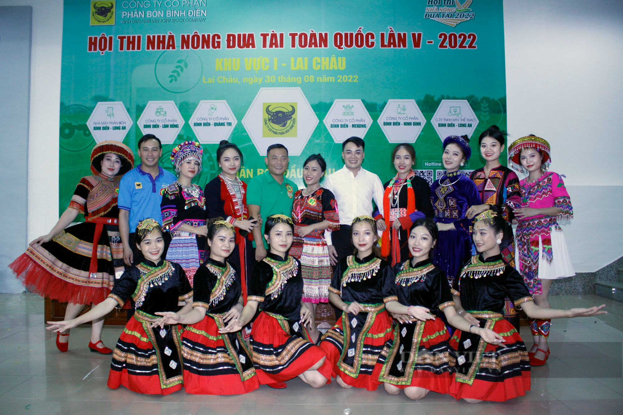 &quot;Ngắm&quot; nhan sắc của các thành viên đội thi Hội Nông dân Tuyên Quang tham gia Nhà nông đua tài đua tài, khu vực I - Ảnh 7.