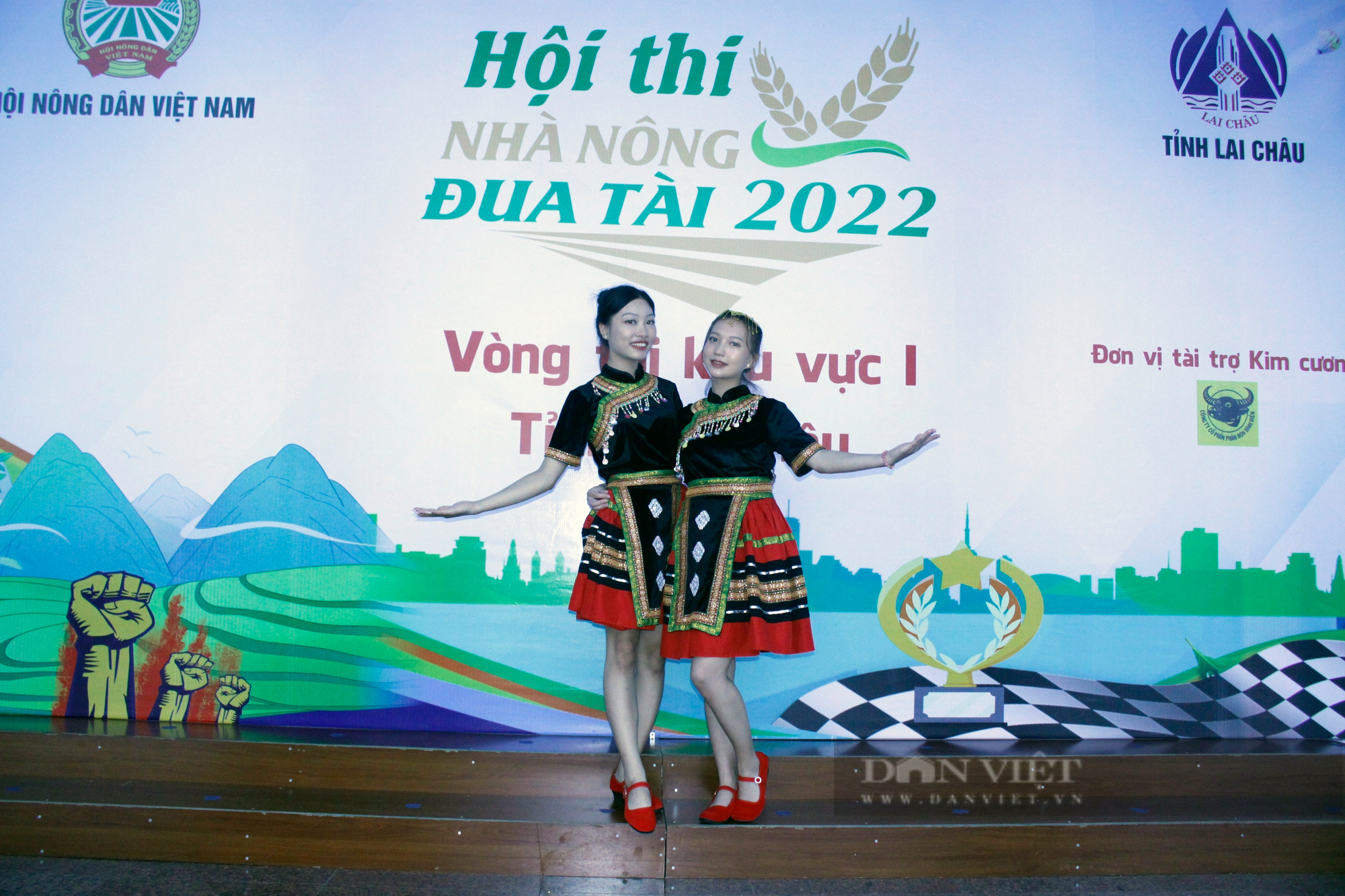 &quot;Ngắm&quot; nhan sắc của các thành viên đội thi Hội Nông dân Tuyên Quang tham gia Nhà nông đua tài đua tài, khu vực I - Ảnh 4.
