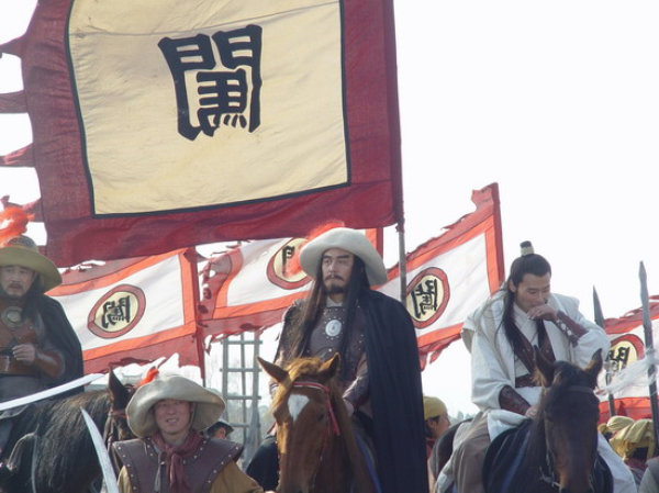 10 nhân vật lịch sử có thật xuất hiện trong phim kiếm hiệp của nhà văn Kim Dung - Ảnh 10.