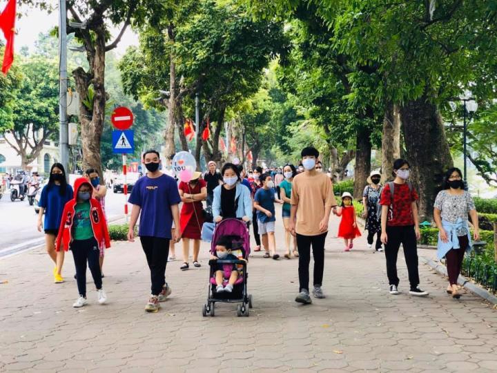 Hà Nội: Không gian đi bộ hồ Hoàn Kiếm hoạt động từ 1/9 đến hết 4/9/2022 - Ảnh 1.