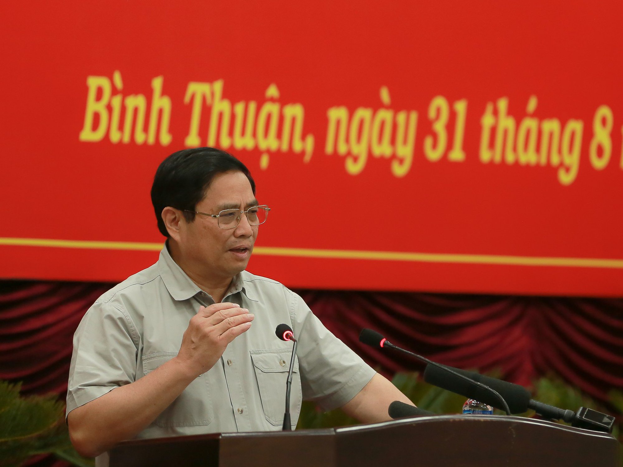 Thủ tướng Phạm Minh Chính: Bình Thuận phải phát triển xanh, nhanh, bền vững - Ảnh 3.