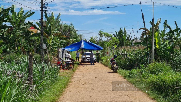 Vụ ô tô rượt đâm nát xe máy: '2 người bất tỉnh, 1 người kêu cứu, ai cũng trẻ' - Ảnh 2.