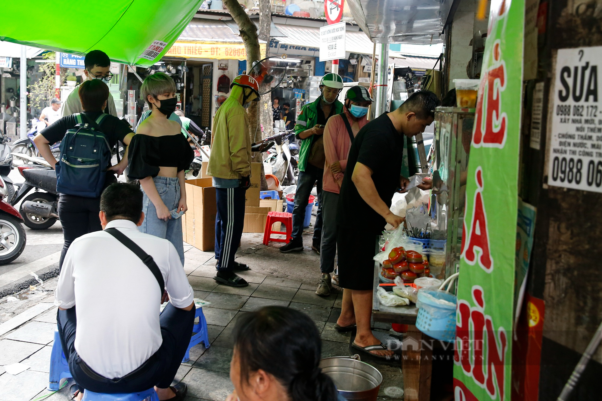 Hội độc thân rủ nhau đi mua chè đậu đỏ thoát ế, hàng bán chè &quot;hốt bạc&quot; ngày Thất Tịch - Ảnh 6.