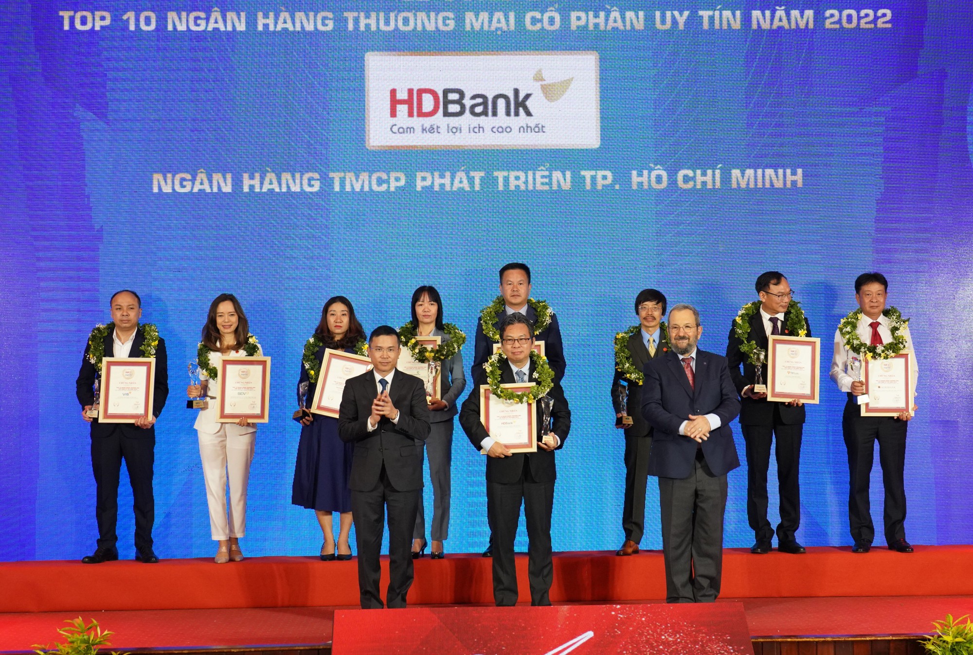 HDBank liên tiếp vào Top đầu ngân hàng TMCP uy tín - Ảnh 1.