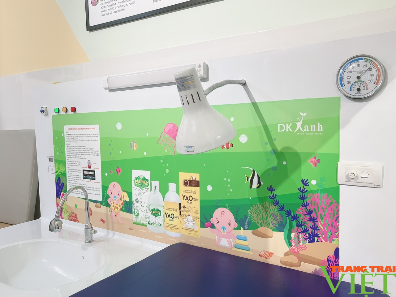 Bệnh viện Đa khoa tỉnh Sơn La: Đưa vào sử dụng phòng tắm bé sơ sinh đạt chuẩn - Ảnh 4.