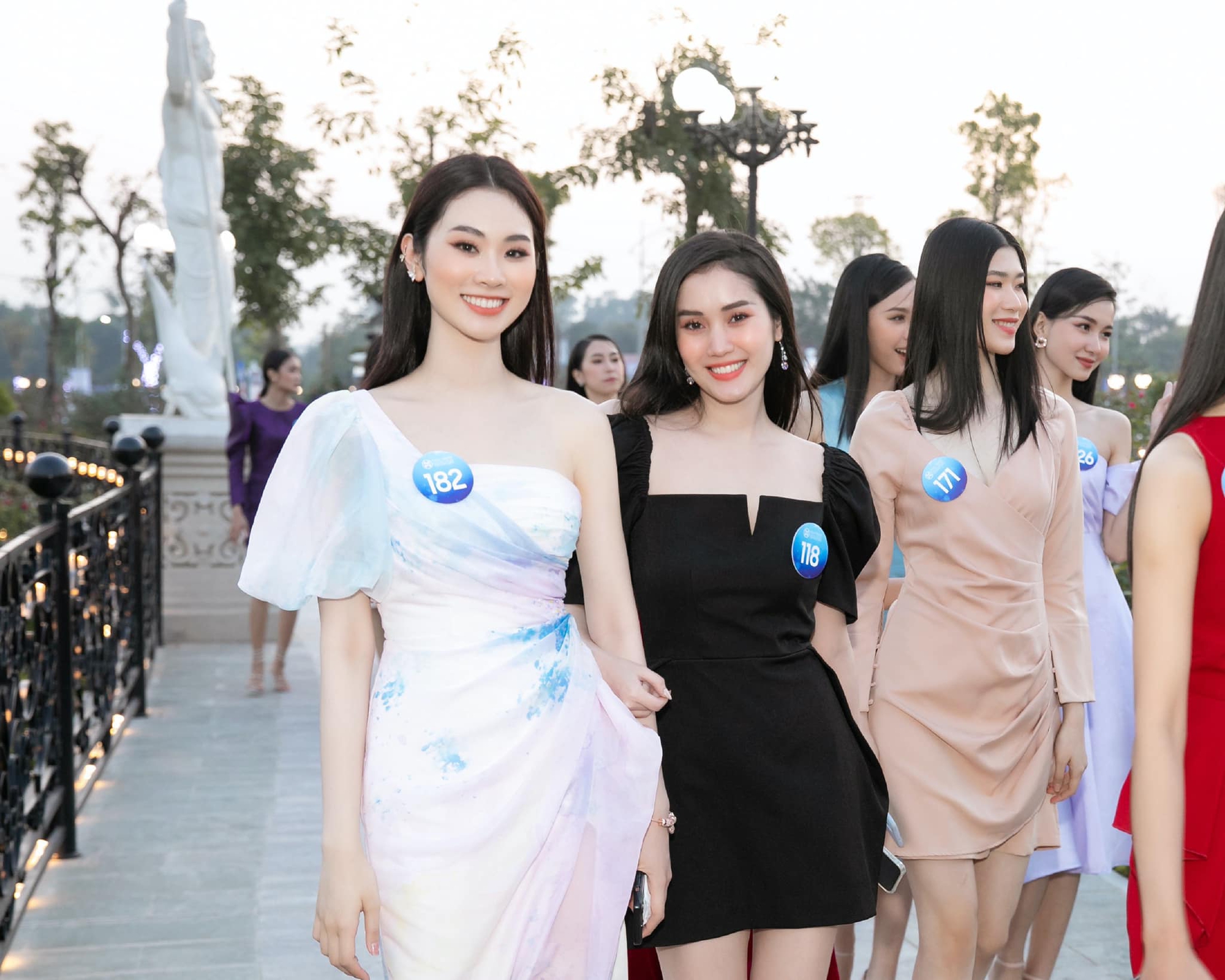 Nhan sắc xinh đẹp, quyến rũ của nữ sinh Ngoại giao cao 1,74 m vào thẳng Top 20 chung kết Miss World Vietnam 2022 - Ảnh 8.