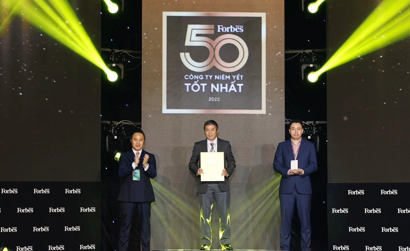 PVFCCo được vinh danh “Top 50 công ty niêm yết tốt nhất” năm 2022 - Ảnh 1.
