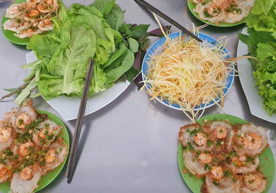 Top 29 món ăn ngon của Việt Nam nhất định phải thử - Ảnh 2.