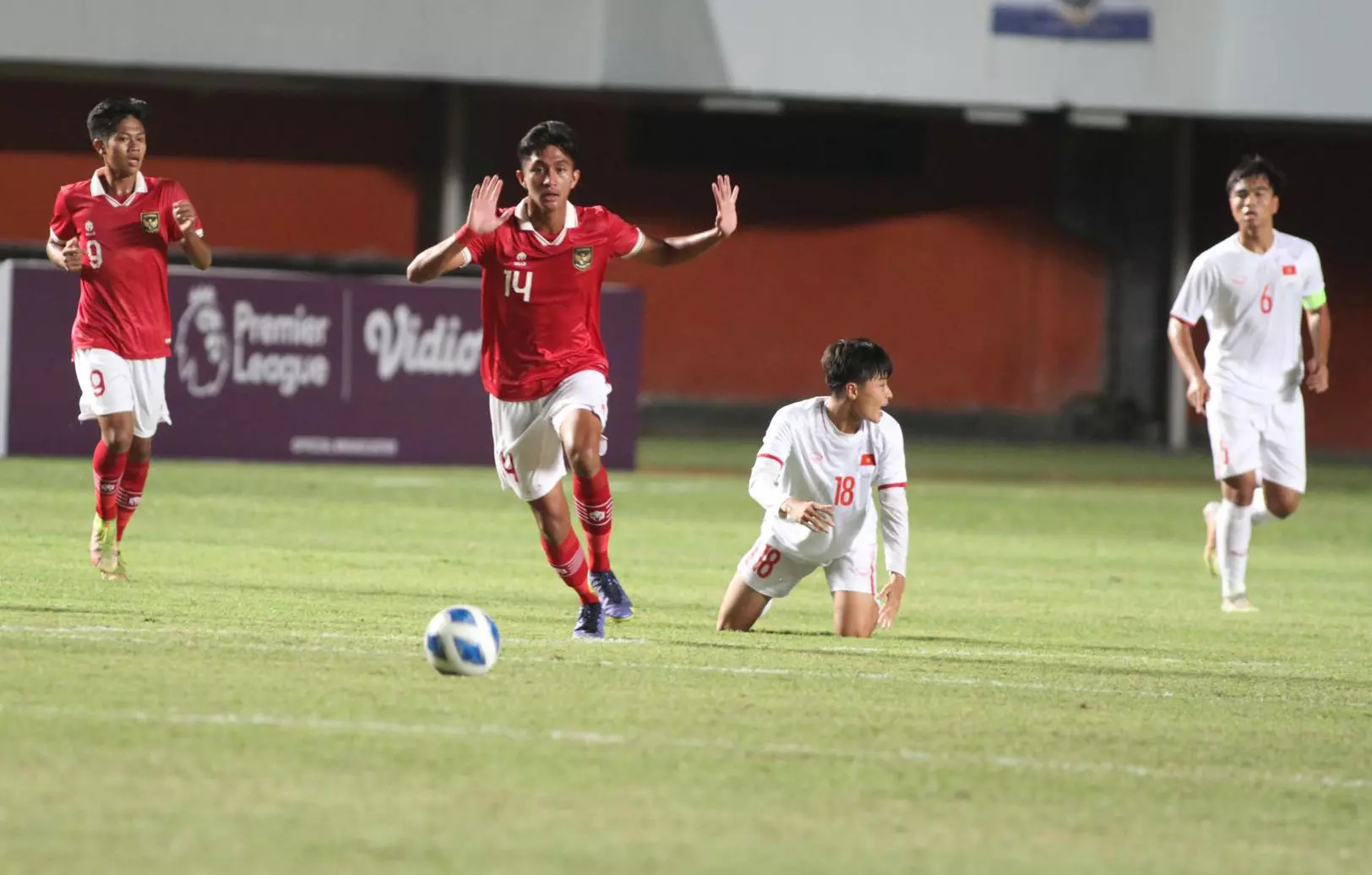 Để thua ngược trước U16 Indonesia, U16 Việt Nam có nguy cơ bị loại ở vòng bảng - Ảnh 1.