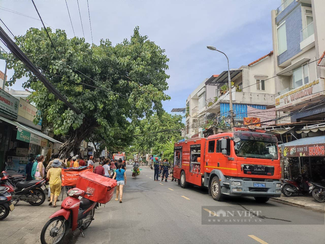 Ngôi nhà ở Đà Nẵng bốc cháy dữ dội khiến 3 người chết - Ảnh 3.