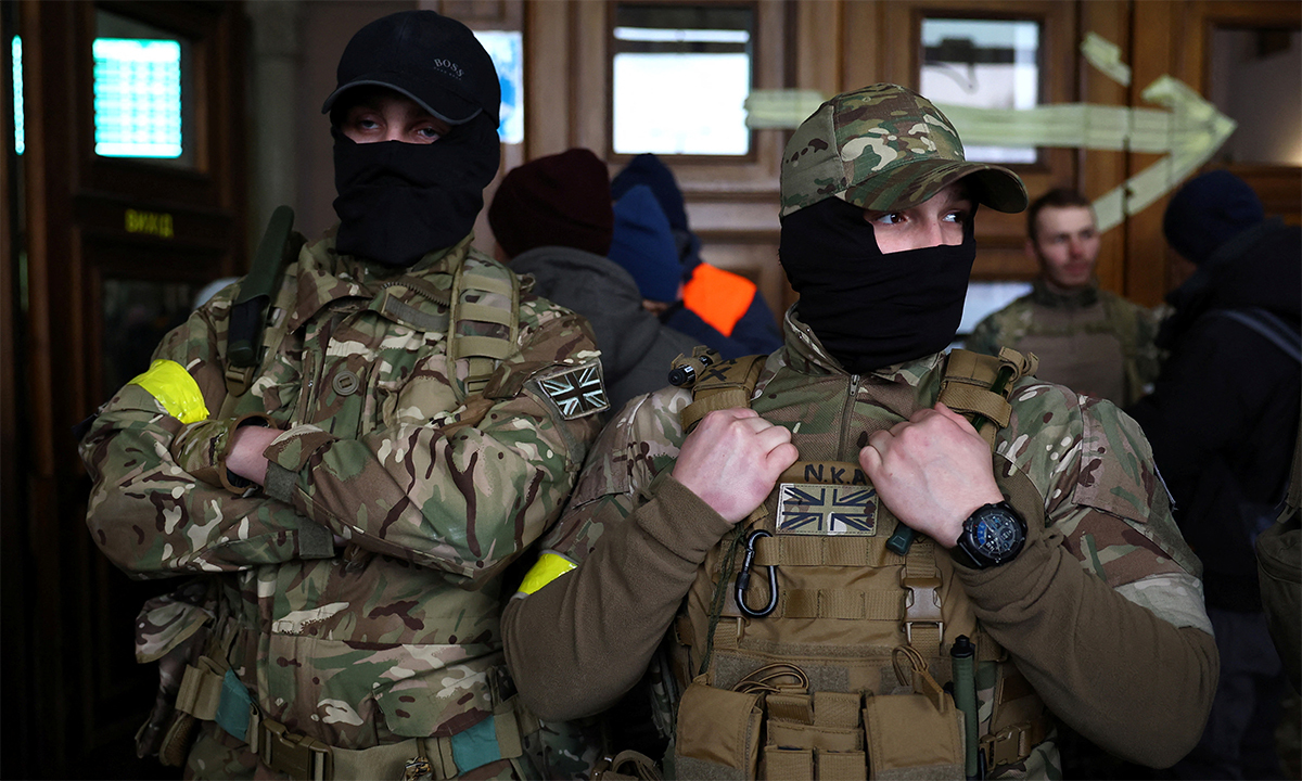 Lính đánh thuê người Úc tiết lộ sự thật về quân đội Ukraine - Ảnh 1.