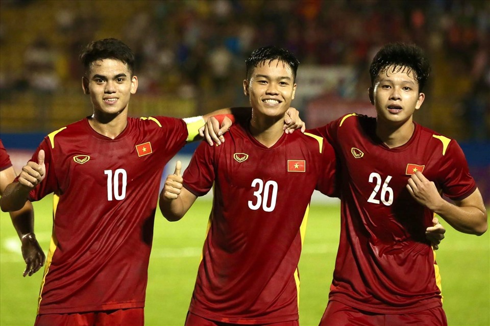 U19 Việt Nam lội ngược dòng giành chiến thắng siêu kịch tính trước U19 Malaysia - Ảnh 1.