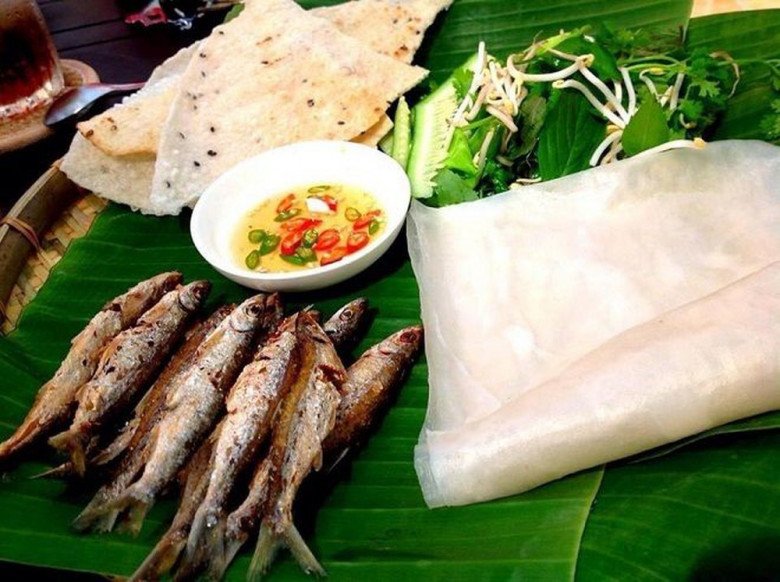 Không phải cá ngừ đại dương, đây mới là món cá đặc sản &quot;nhất định phải ăn&quot; khi đến Phú Yên - Ảnh 2.