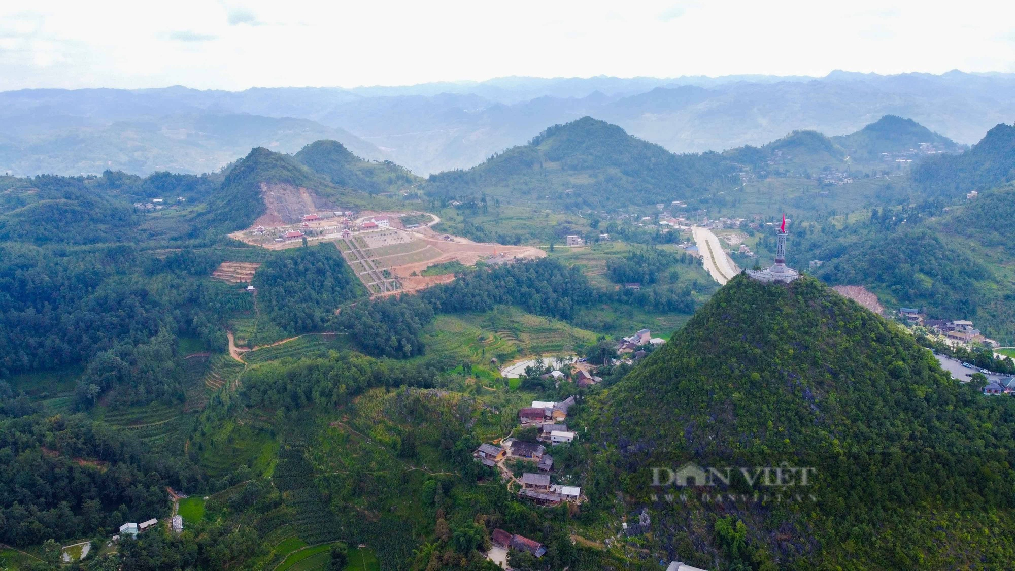 Hà Giang: Nông dân xuất sắc 2022 là người tiên phong làm du lịch, đưa bản Lô Lô Chải thành điểm đến hấp dẫn - Ảnh 3.