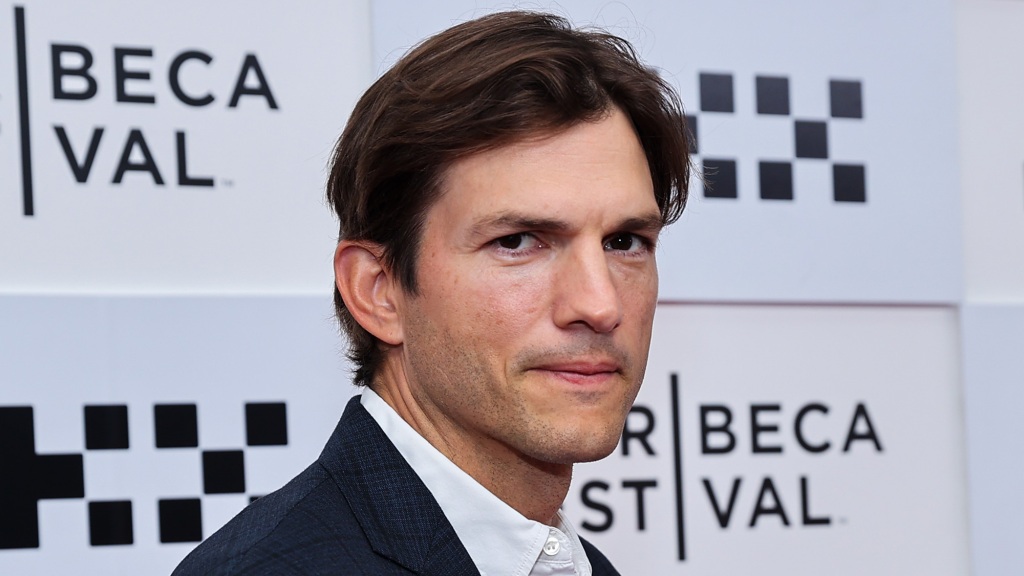 Nam tài tử Ashton Kutcher mắc bệnh hiểm nghèo - Ảnh 1.