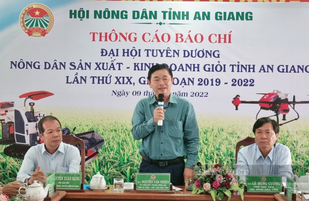 Hội Nông dân tỉnh An Giang tuyên dương 330 tập thể và cá nhân tiêu biểu giai đoạn 2019-2022 - Ảnh 1.