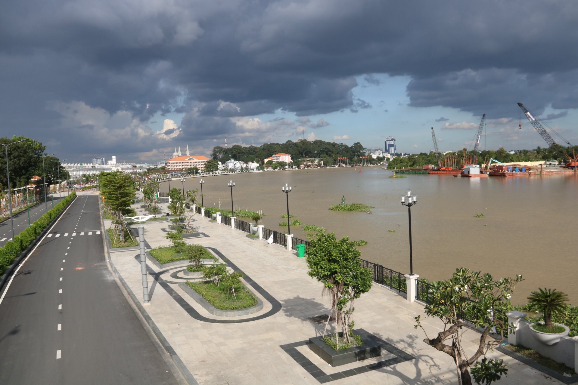 Bình Dương chuẩn bị ra mắt phố đi bộ ven sông Sài Gòn - Ảnh 8.