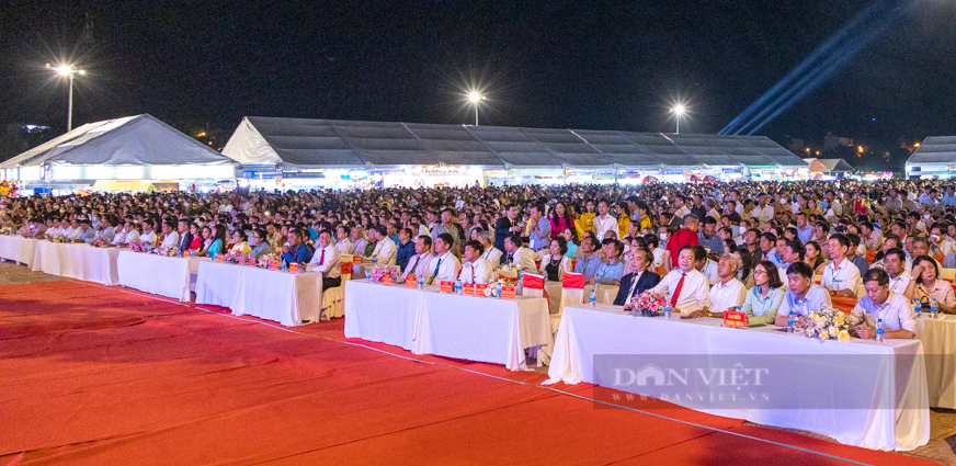 Hơn 20.000 người tham dự khai mạc lễ hội sầu riêng Krông Pắc - Ảnh 3.