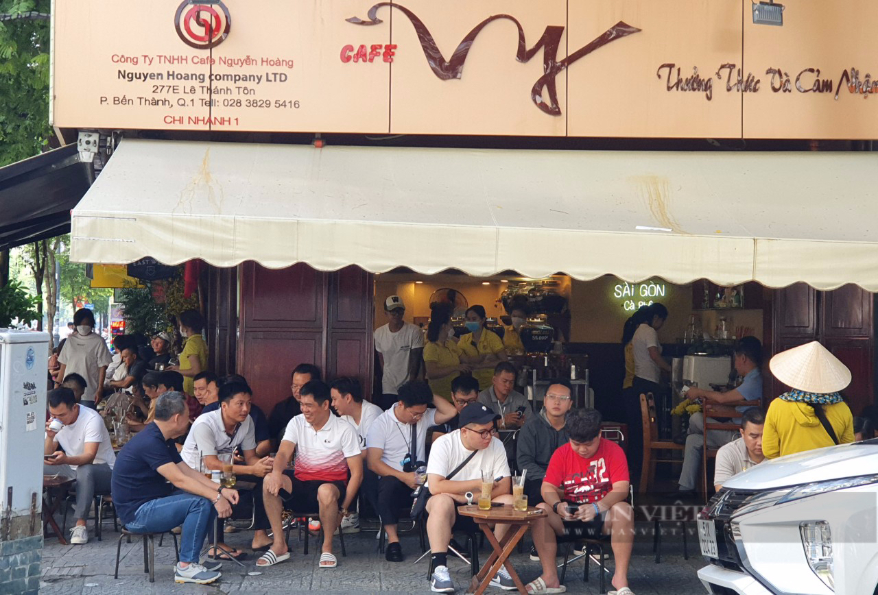 7 trải nghiệm cà phê không phải ai cũng biết ở Sài Gòn - Ảnh 1.