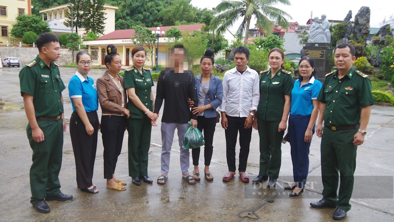  Biên phòng Sơn La: Giải cứu thành công 2 nạn nhân bị lừa bán sang Campuchia - Ảnh 1.