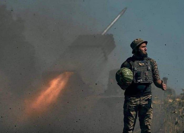 Tổng thư ký NATO cảnh báo cuộc chiến ở Ukraine đang bước vào giai đoạn gay cấn - Ảnh 1.