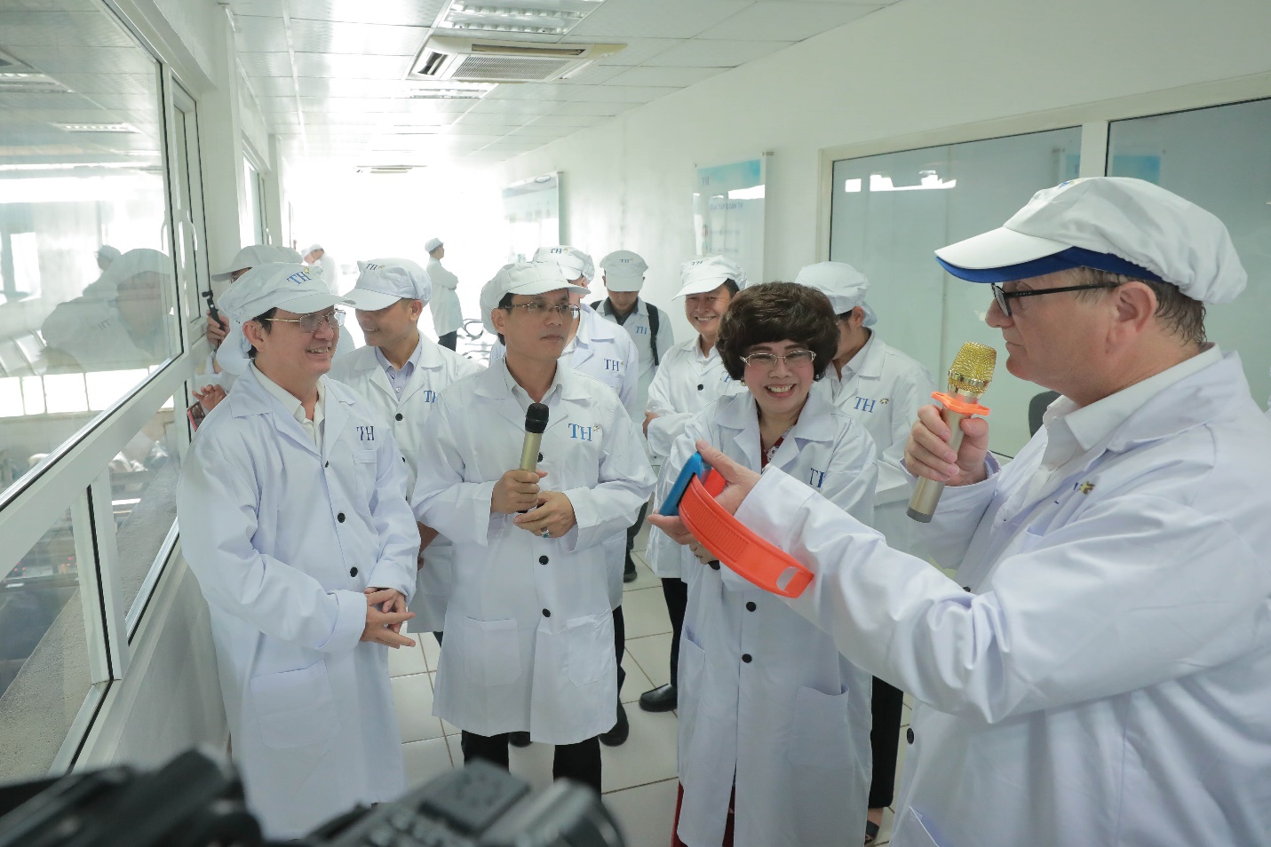 Bộ trưởng Huỳnh Thành Đạt: TH là doanh nghiệp tiêu biểu về ứng dụng khoa học công nghệ - Ảnh 3.